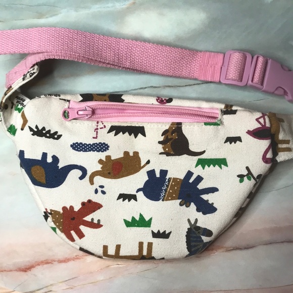 Fanny pack NEW worn a couple of times - Picture 4 of 4